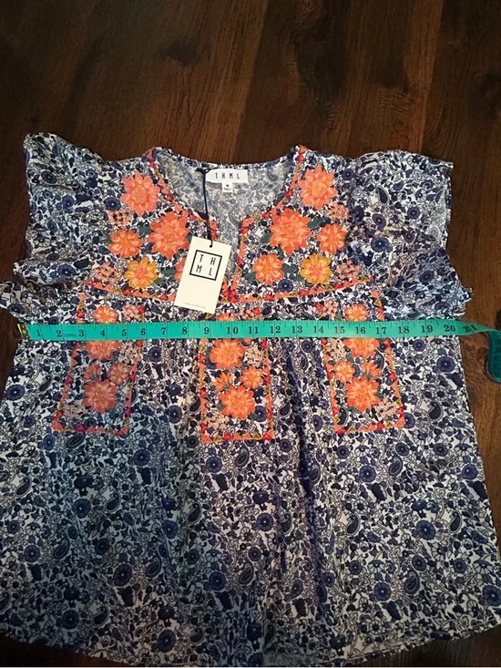 THML Floral Embroidered Blouse Boho Flutter Sleeve Blue M NWT - Picture 8 of 9